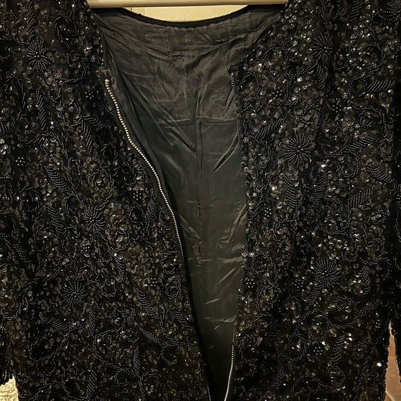 Vintage intricately beaded black top made in Hong Kong Size Small - Picture 10 of 13